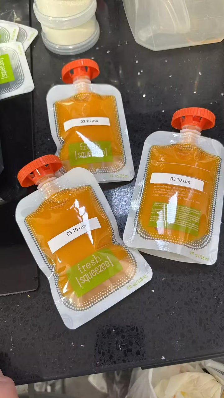 Enfant dormant avec l'oreiller Le P'tit Loup